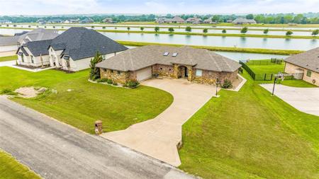 4004 Upper Lake Circle