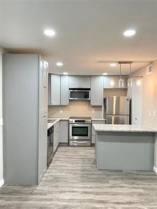 6646 E Lovers Lane