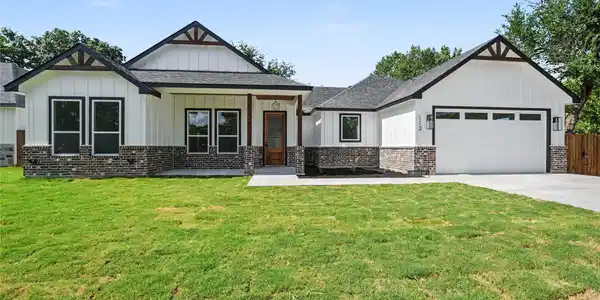 113 Dennis Drive