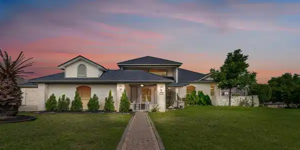 7424 Eagle Ridge Circle