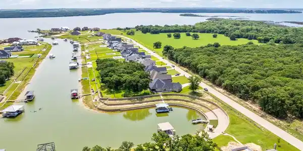 1701 S Laguna Bay