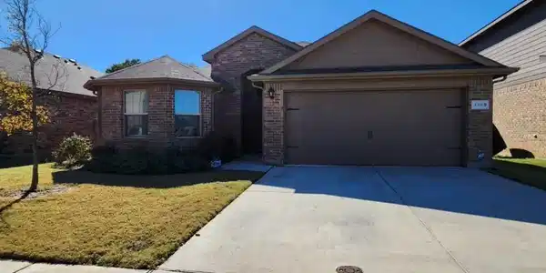 1260 Edgewater Drive
