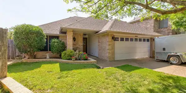 8512 Fairway Drive