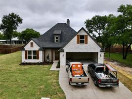 26 Lone Oak Boulevard