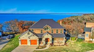 214 Vista Court