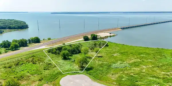 Lot 14 Chambers Bay