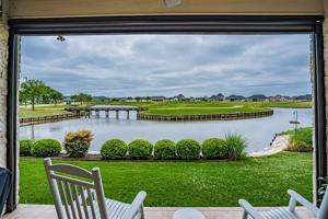 2536 Vineyard Drive