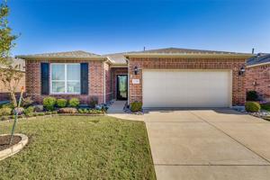 2738 Oyster Bay Drive