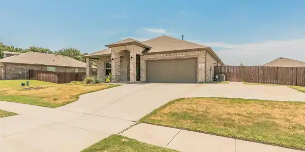 405 Harbor Drive