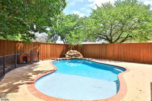 5209 Meadowick Lane