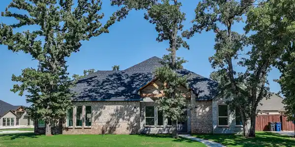 1208 Oak Harbor Boulevard