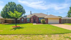 2923 Meandering Way