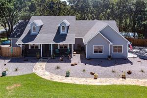 380 Crescent Drive