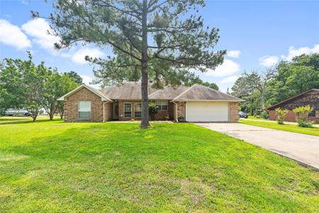 2484 Red Bud Trail