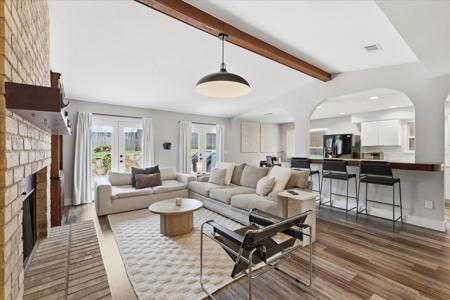 411 Lake Vista E