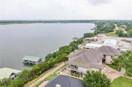 7004 Bluff View Court