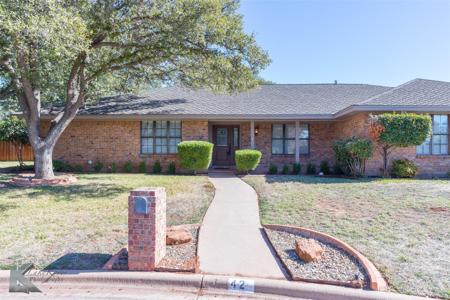 42 Riviera Circle