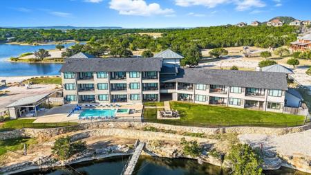3412 Scenic Point Road