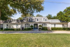 6927 Delrose Drive