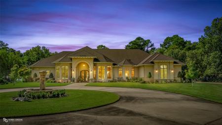 2002 N Cross Drive