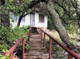 4939 Hawk Road