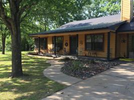 2487 Red Bud Trail