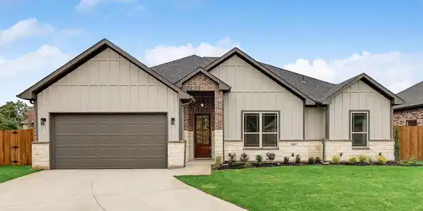 537 Woodland Drive