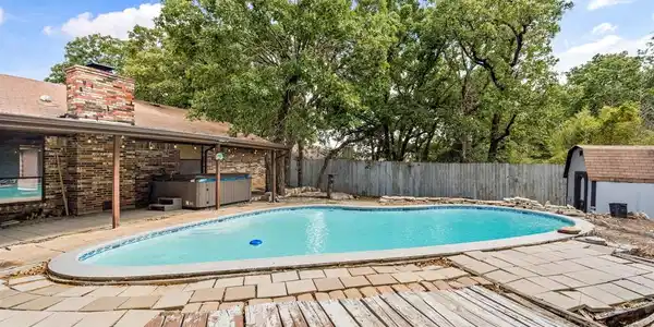 333 Shady Lane