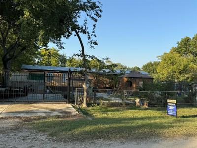 1502 Mobile Road