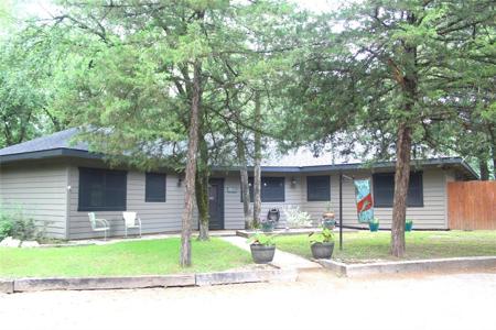 2100 Shady Circle