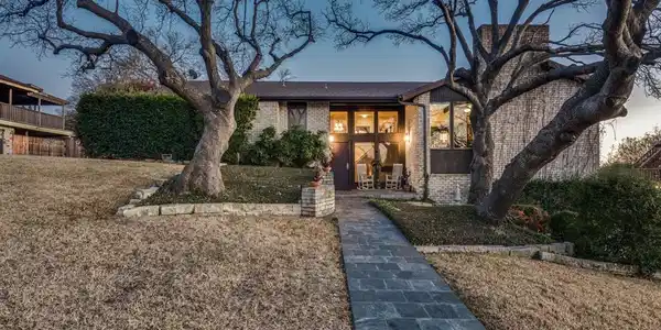 7717 Lake Highlands Drive