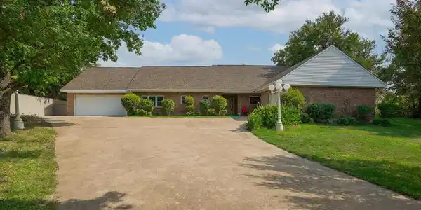 8180 Eagle Mountain Drive