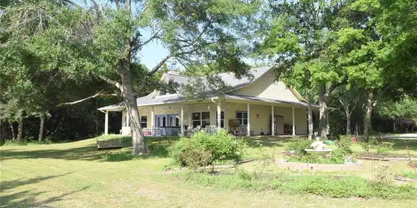 2099 SE County Road 3310 SE