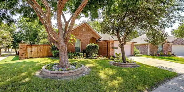 1144 Edgewater Drive