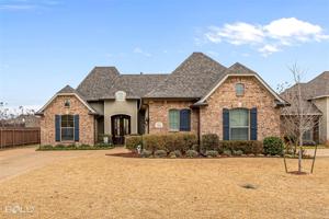 702 Saint Martin Lane