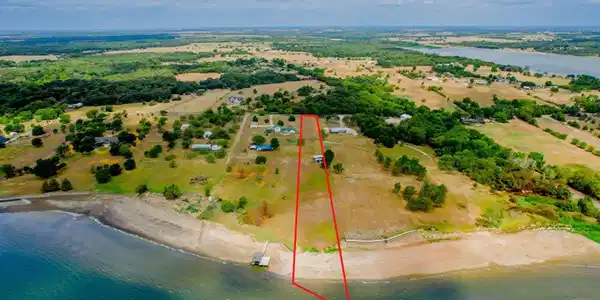 1905 County Road 2160