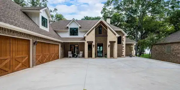 119 Bull Run Square