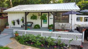 425 Briar Grove