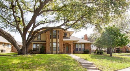 1602 Camelot Lane