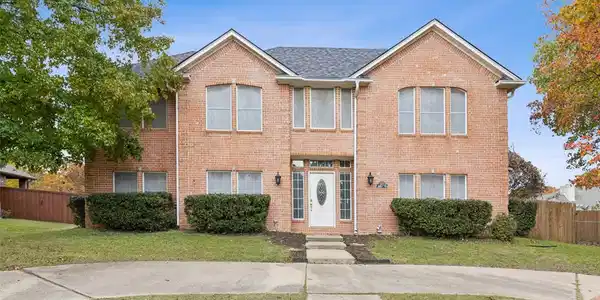 325 Leeward Circle