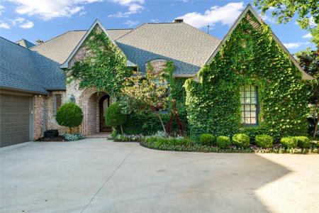 3093 Whispering Oaks Drive