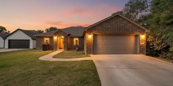 209 Shady Lane