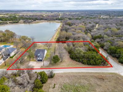1451 Lakeside Trail