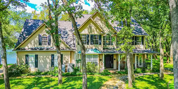 369 Stonewall Drive
