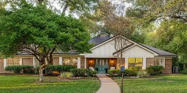 7504 Heatherwood Court