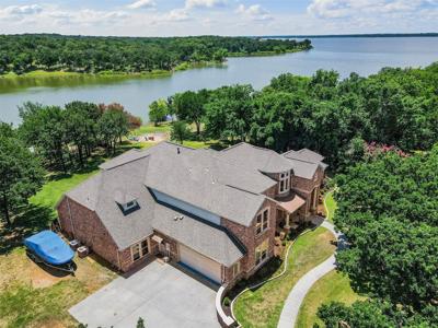 2001 Oak View Court