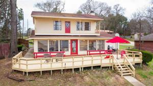 1708 W LAKE Drive