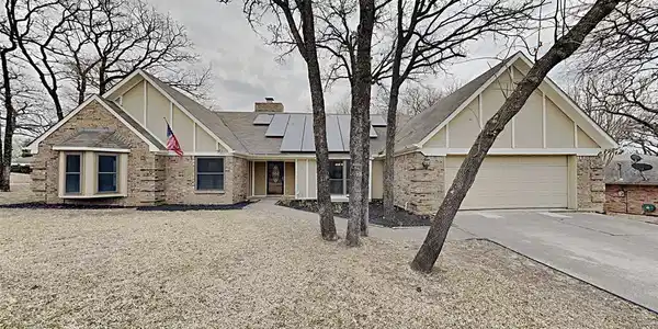 1009 Wood Ridge Drive