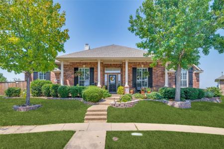 1202 Beacon Hill Court