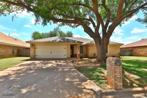 2801 Lynbrook Drive